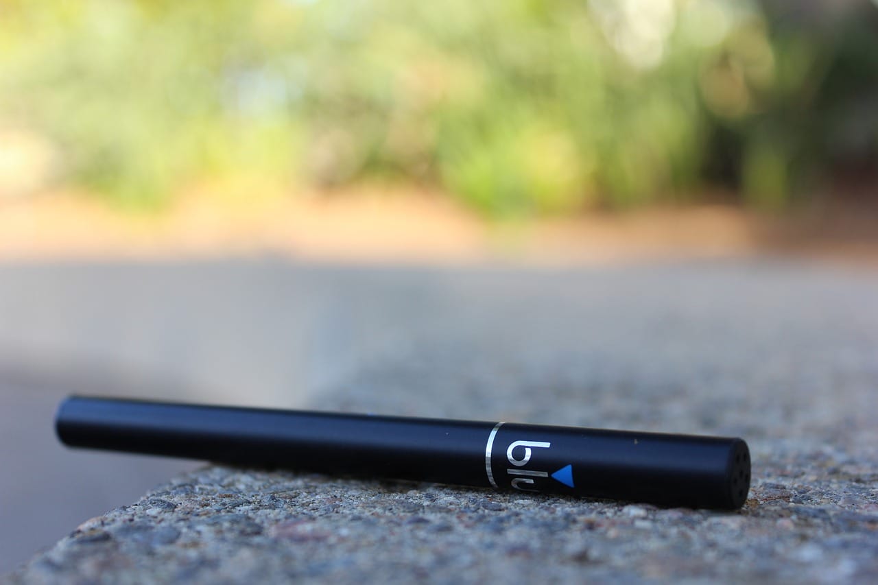 Etiquette Guidelines for Using Vape Pens in Public Areas